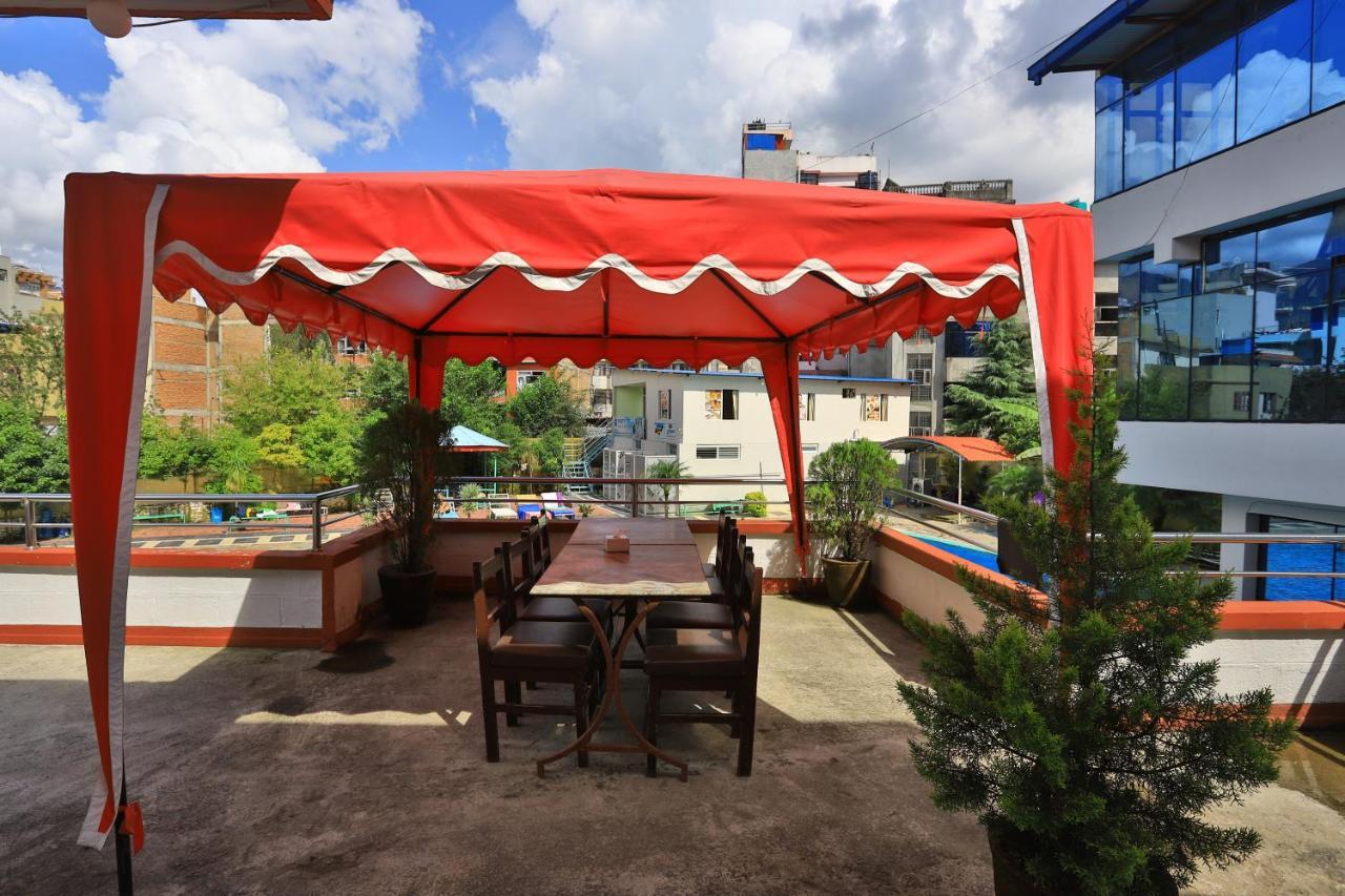 Oyo 591 Hotel Blue Moon Dharampur Экстерьер фото