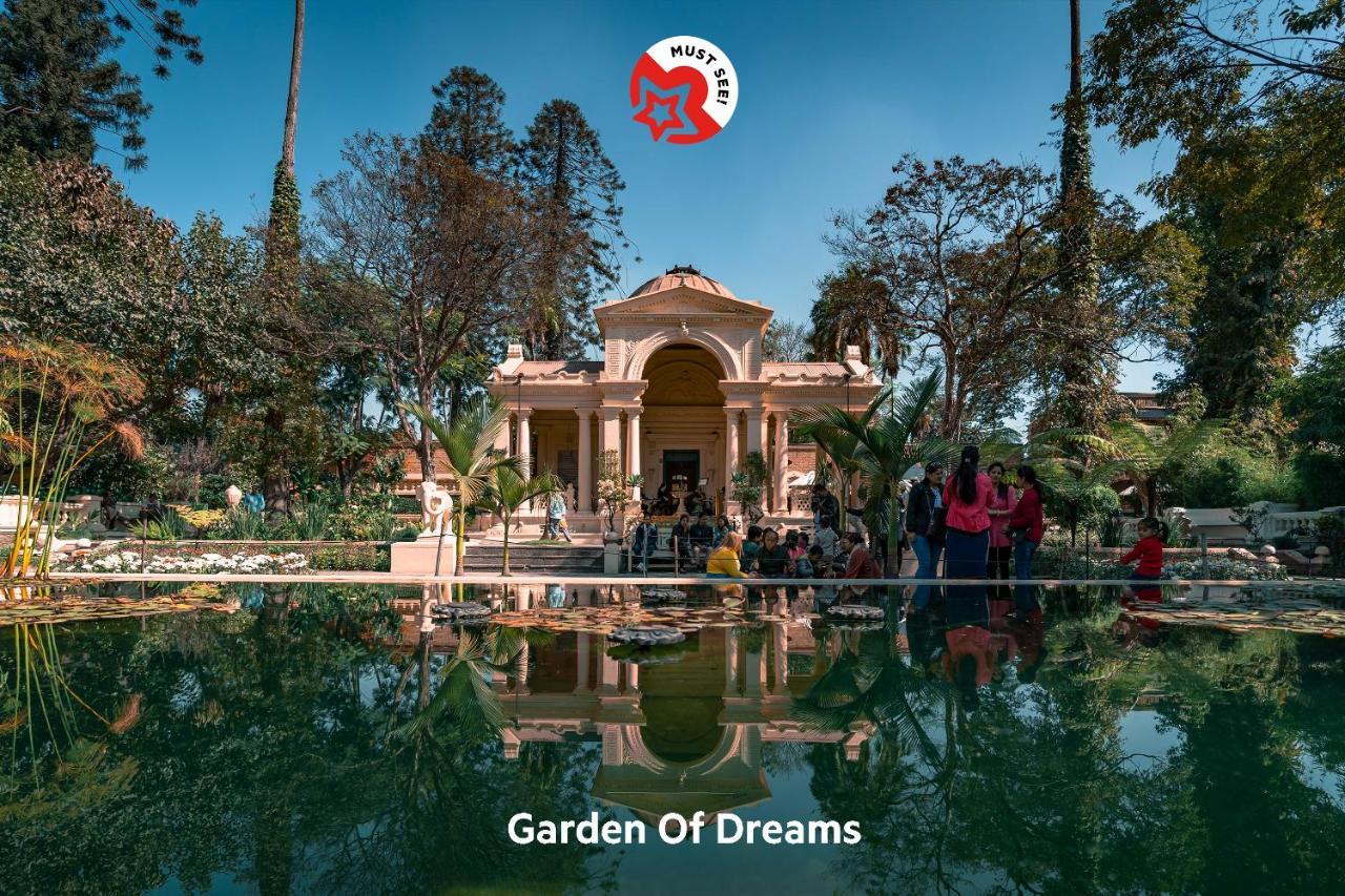 Oyo 591 Hotel Blue Moon Dharampur Экстерьер фото